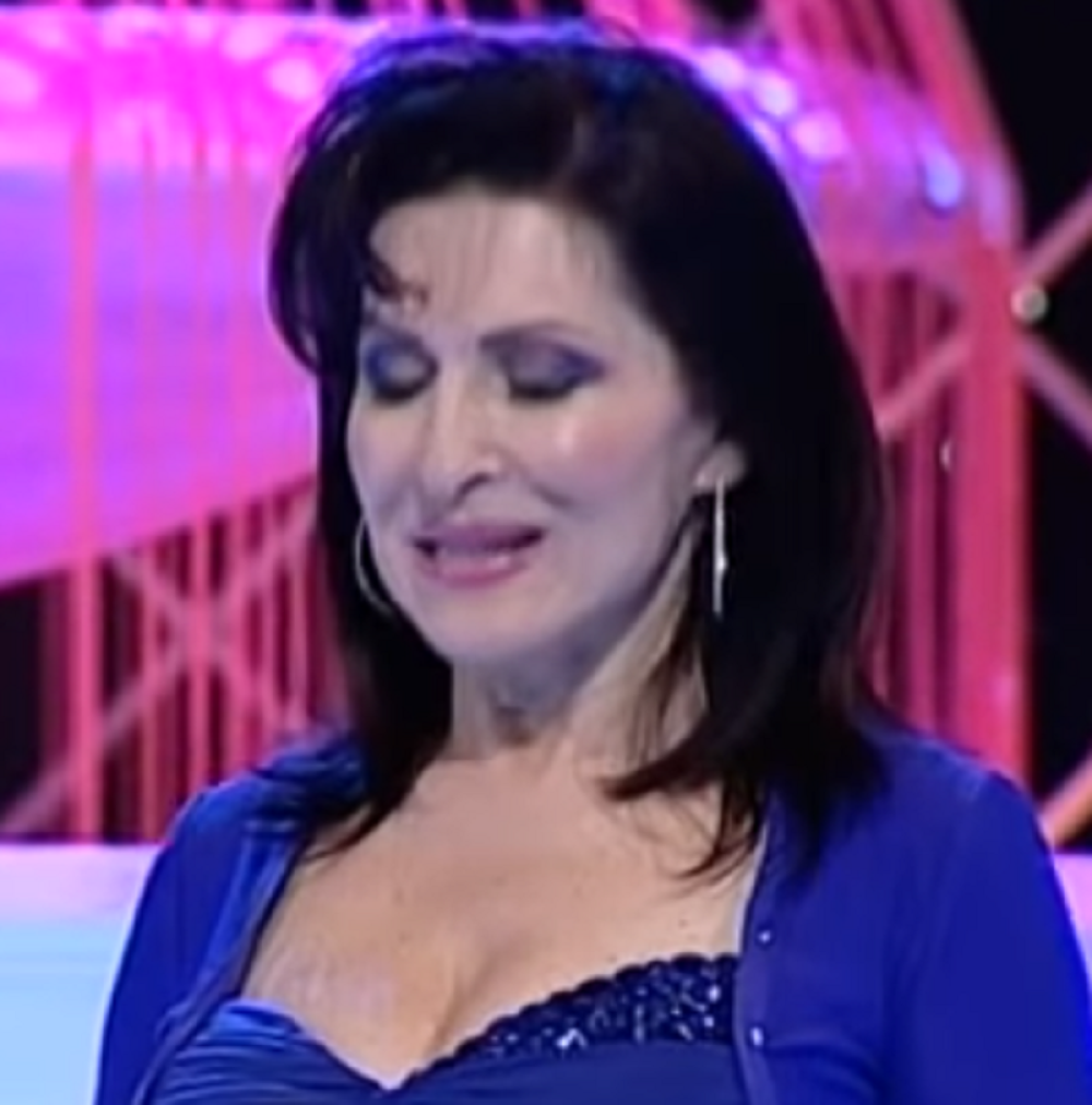 Našu poznatu pevačicu spasavalo više od 50 LJUDI! Kukala i zapomagala, zvali i VATROGASCE!