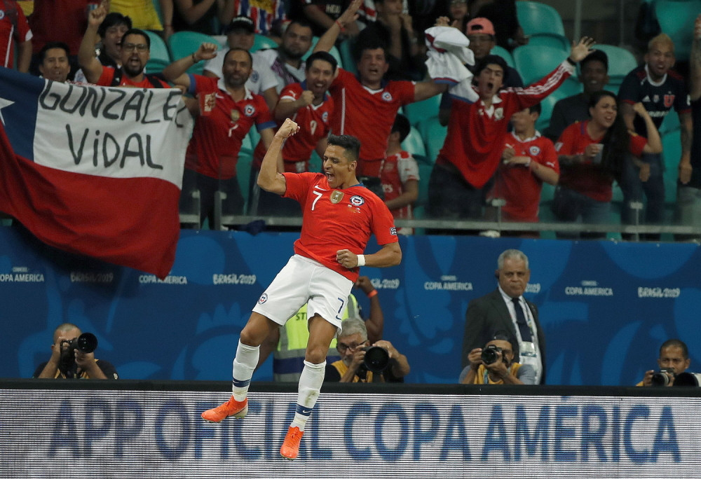 Sančez za pobedu i četvrtfinale, Mančester u neverici! (FOTO + VIDEO)