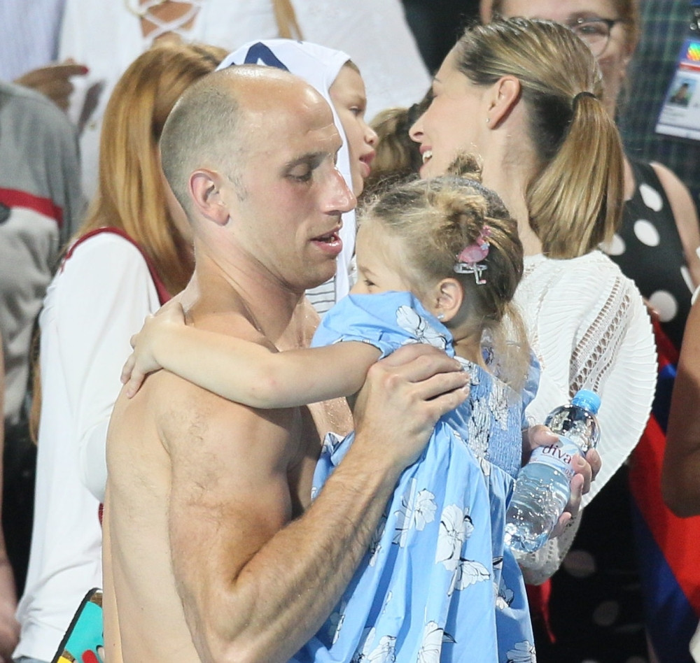 "Delfini" u zagrljaju najmlađih do dodatne snage za samu završnicu! (FOTO)