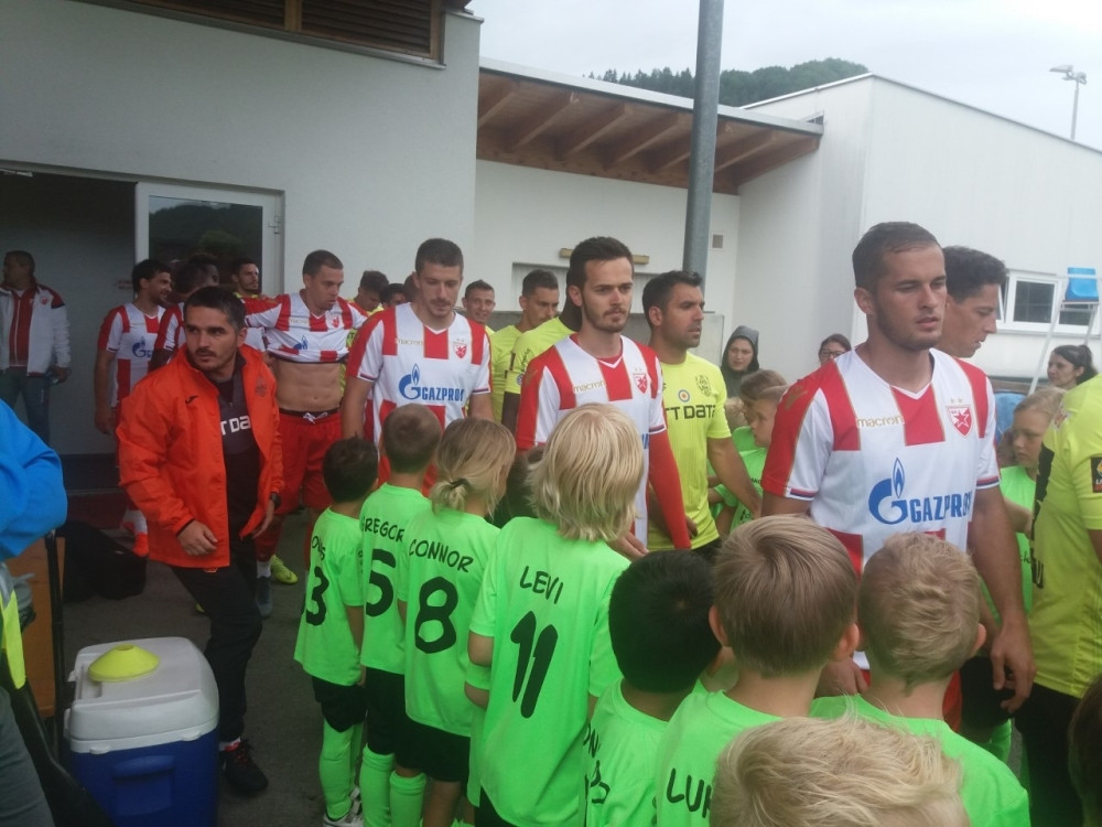 Zvezda povela, Kluž izjednačio! Savić glavom zakucao loptu u mrežu (VIDEO + FOTO)