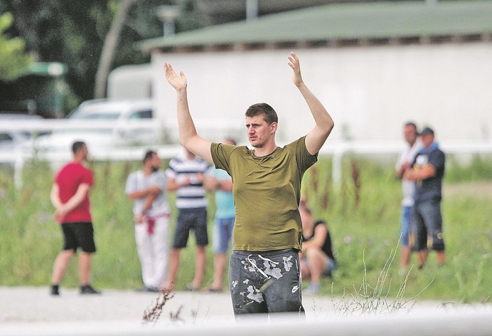 Ona deli stan sa tri Jokića - Natalija živi sa Nikolom i njegovim uhapšenim bratom Strahinjom (FOTO)