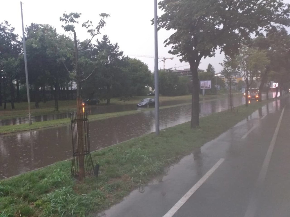 Sprema nam se NOV POTOP, sredinom nedelje će biti najgore! Prognoza do kraja leta je RAZOČARAVAJUĆA!