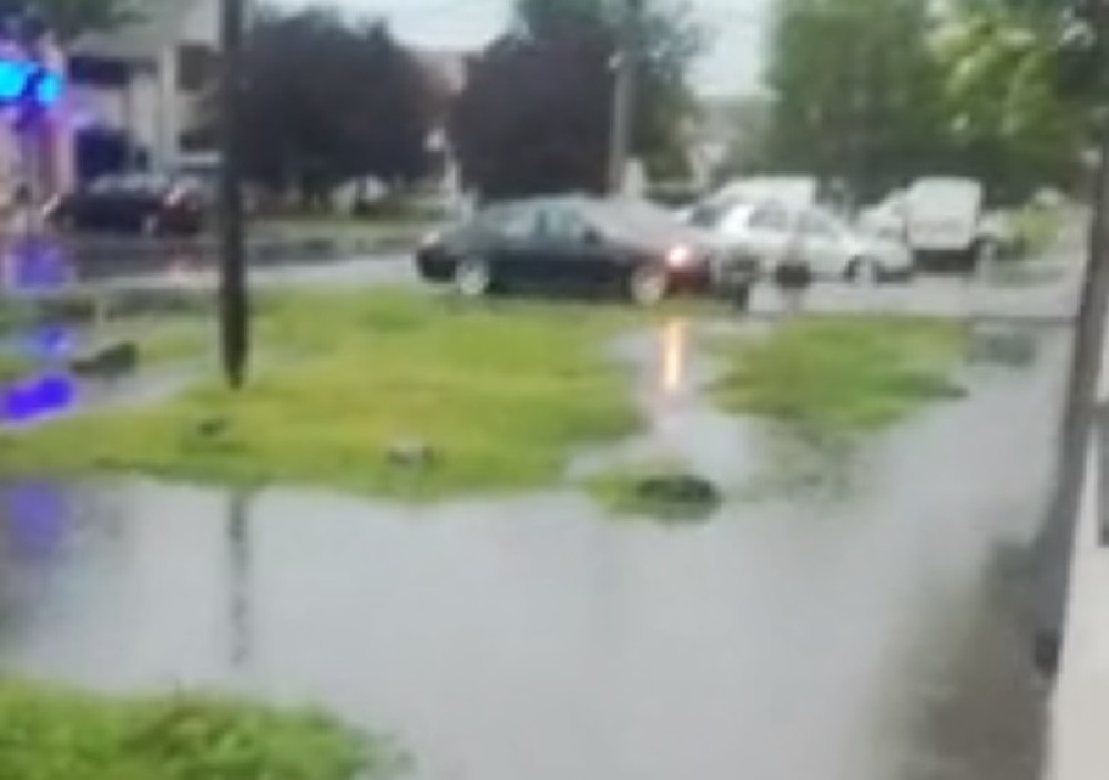Stiže novo nevreme! U ovim krajevima zemlje se očekuju nepogode, moguće poplave i u Beogradu (VIDEO)