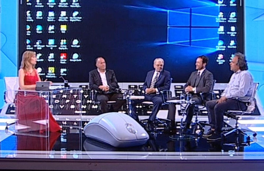 Milo vas je dosta trpeo! Gost sa neviđenom drskošću, izvadio 20 dinara, pokazao detalj na Njegošu i RAZGNEVIO SRBIJU!