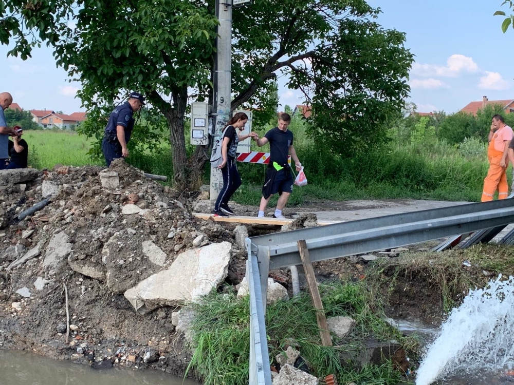 U Borči i Kotežu otvoreni punktovi za pomoć građanima