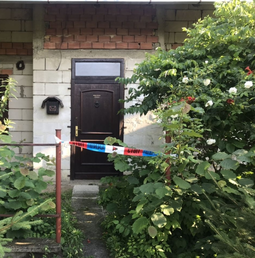 Muškarac (69) iz Futoga izvršio samoubistvo raznevši se ručnom bombom! Razneto telo je bilo u dvorištu, a na stolu OPROŠTAJNO PISMO!