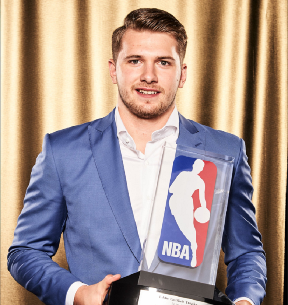 Luka Dončić je najbolji novajlija u najjačoj ligi na svetu! (FOTO)