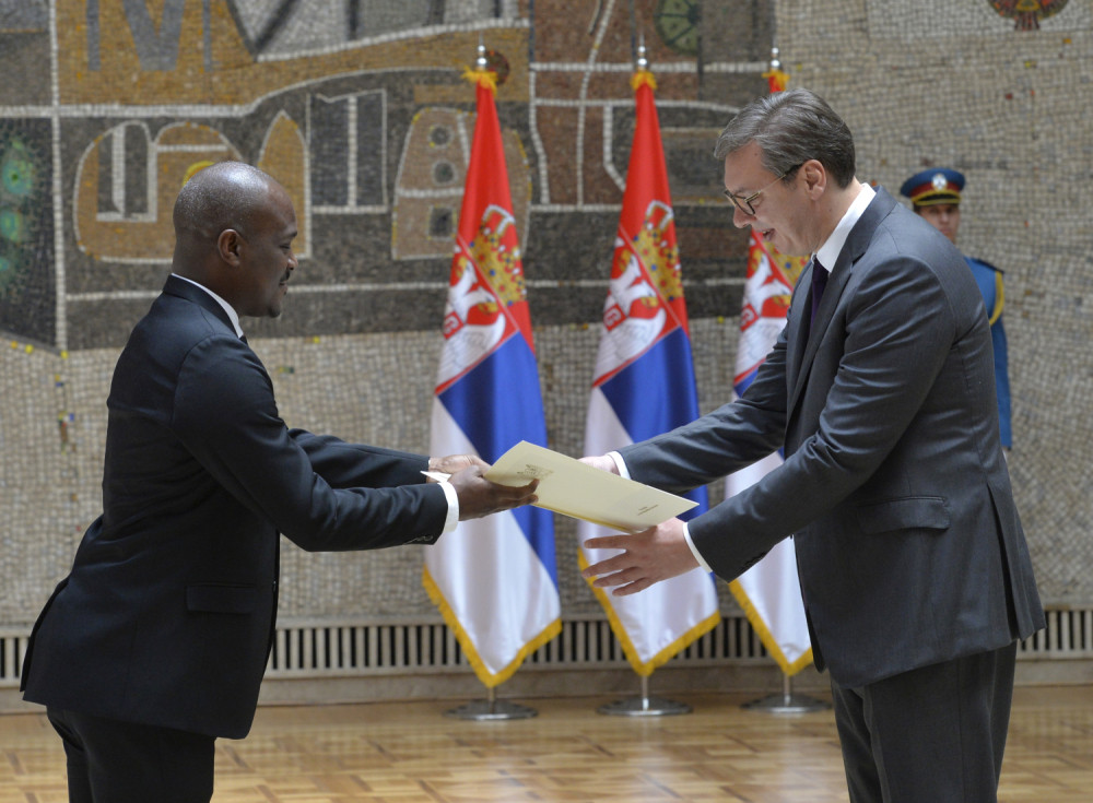 Predsednik primio akreditive 16 ambasadora (FOTO)