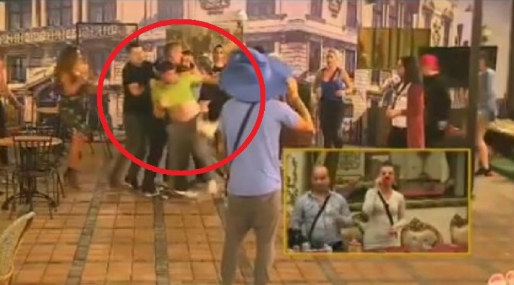 Mladen BRUTALNO pretukao Ivana Marinkovića! Obezbeđenje nije moglo da ih razdvoji, a onda uleteli i ostali takmičari! (VIDEO)