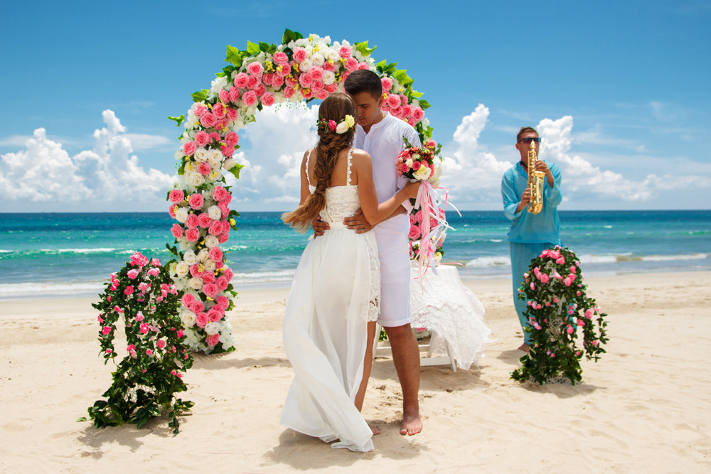 Sanjali ste SVADBU ili veselje? Pretvarate se da ste srećni zbog nekoga, ali ste u sebi sasvim OČAJNI!