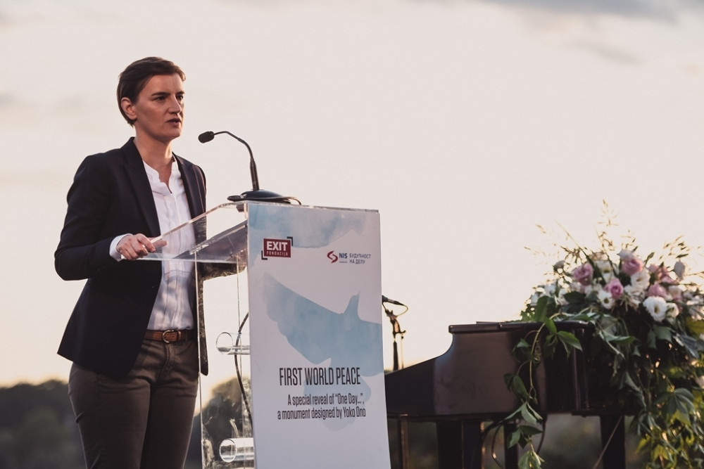 EXIT i Joko Ono objavili Prvi svetski mir, a Petrovaradinsku proglasili "Tvrđavom mira"