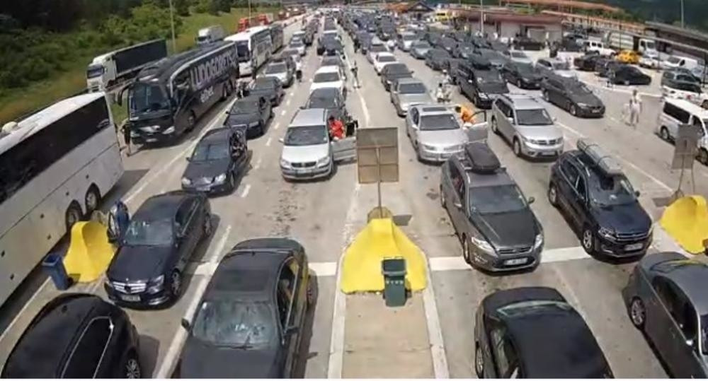 Ovo su novi iznosi putarina u Srbiji, jedna grupa vozača osetiće najveću razliku! DETALJAN CENOVNIK!