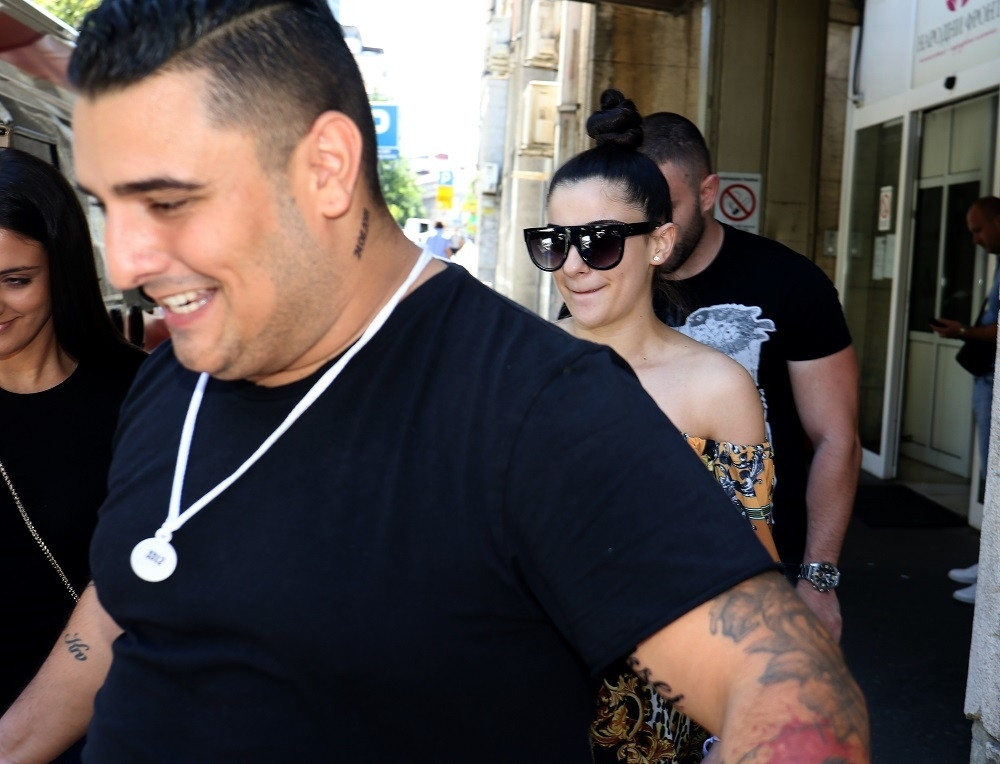 Duplo slavlje kod Darka Lazića! Pevač jutros doveo sina i verenicu kući, a Sevićka organizovala ludu žurku!