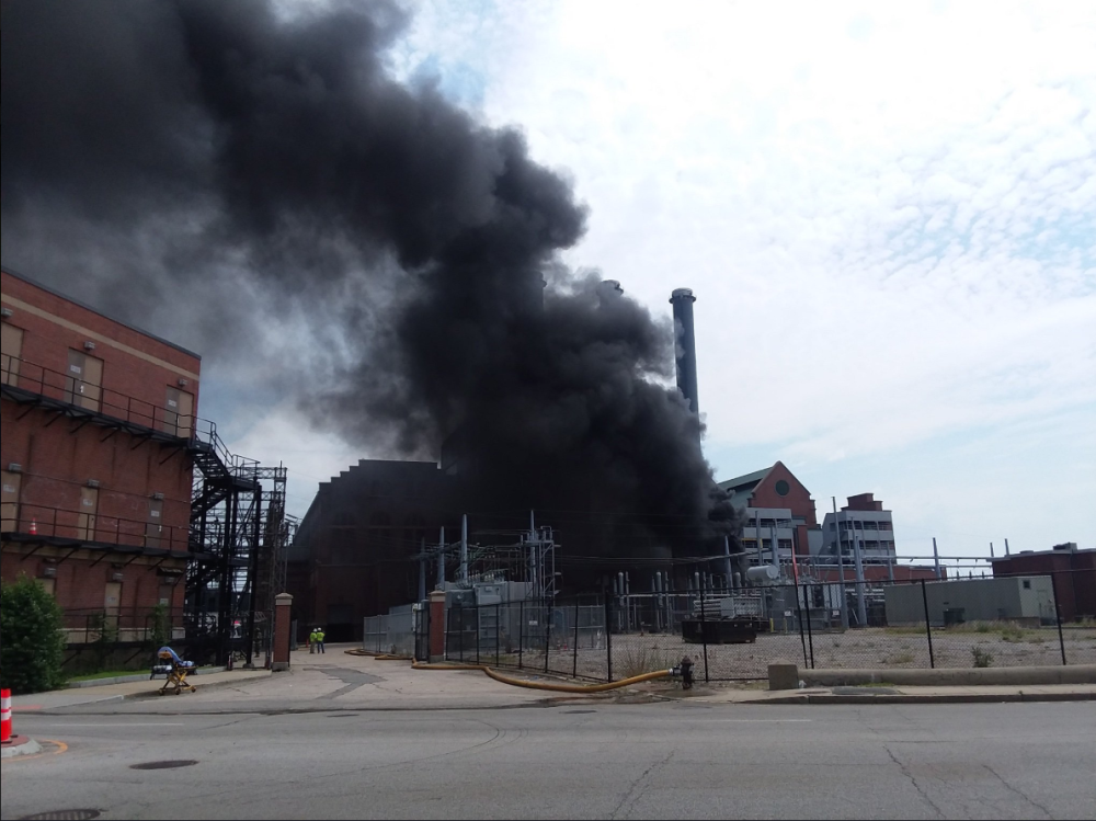 Dim kulja na sve strane, evakuacija u toku! (VIDEO)