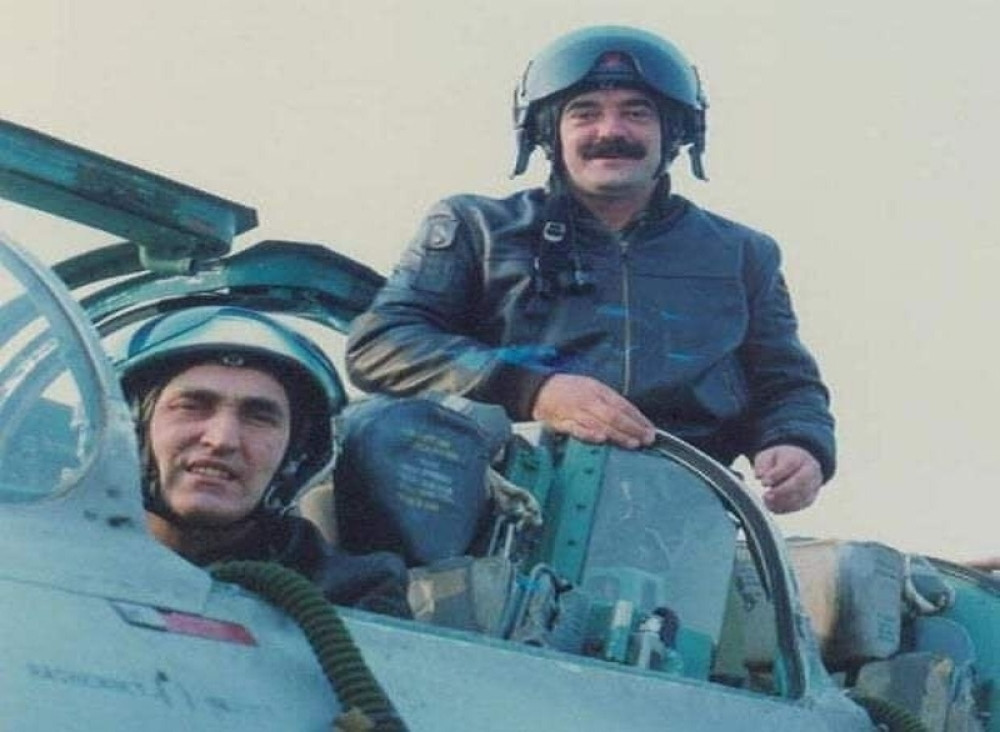 Nasmejani brka, a iza njega oružje zbog kojeg NATO nikad nije smeo da započne INVAZIJU!