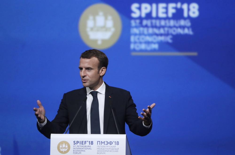 Priština u panici, Beograd i Pariz potpisuju 20 SPORAZUMA, a ovih pet im UTERUJE STRAH U KOSTI!