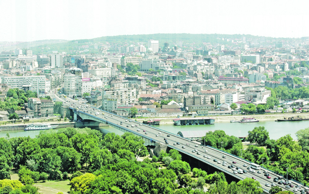 Povezuje Novi Beograd sa starim delom grada, ali ima i vrlo zanimljivu istoriju