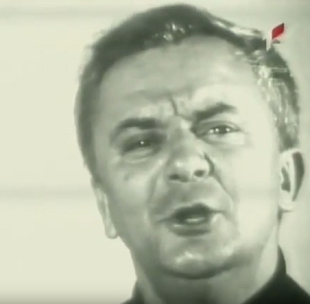 Teška životna priča našeg pevača: Majka mu je umrla na porođaju, a onda ga je zadesila još veća TRAGEDIJA!