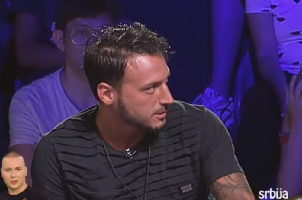 Prikovan za krevet i u zavojima! Necenzurisane fotografije Lazara Jeremića nakon operacije