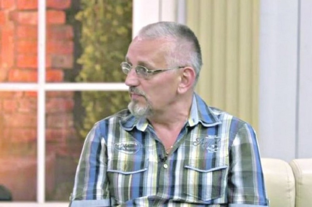 Doktor ga je uveo u porodilište, išli su od jedne do druge bebe, a onda je ugledao LICE koje zaboraviti neće!