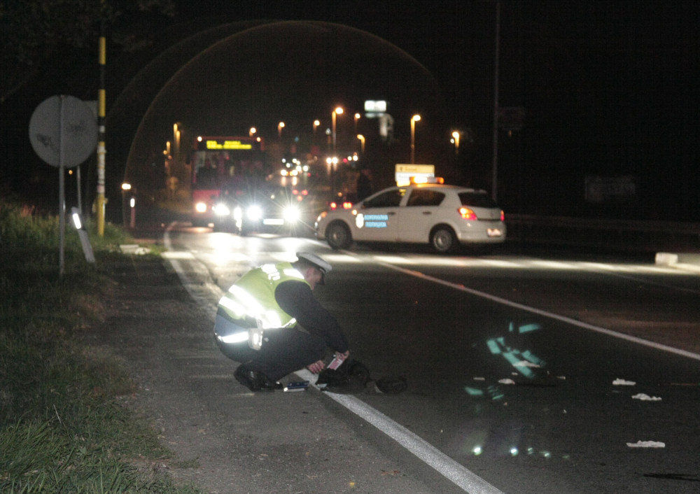 Ispovest bake čije su unuke pokošene usred noći: Dečaka niko nije smeo da podigne posle udesa, meštani šokirani prizorom
