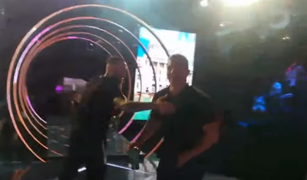 Roditelji zadrugara se POTUKLI, obezbeđenje moralo odmah da reaguje?! (NECENZURISAN VIDEO)