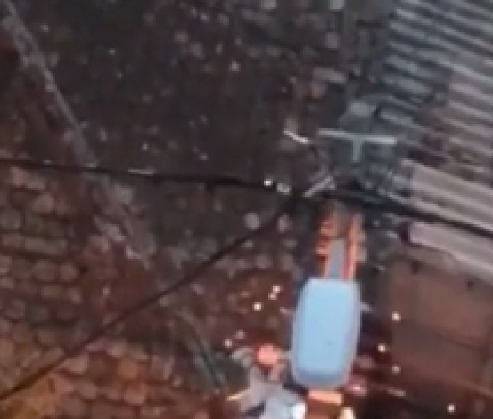 SBB povezuje zgrade kablovima bez ikakve dozvole! Ovo je snimak koji to dokazuje (VIDEO)