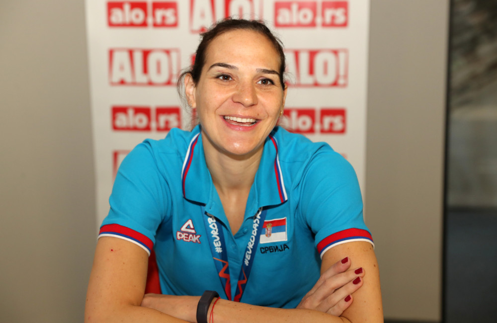 "Mi smo kao savršena ljubavna veza" Otkrila ko je najbolji zabavljač u ekipi, kako su prebrodile tugu posle Španije, optimista je za OI (VIDEO)