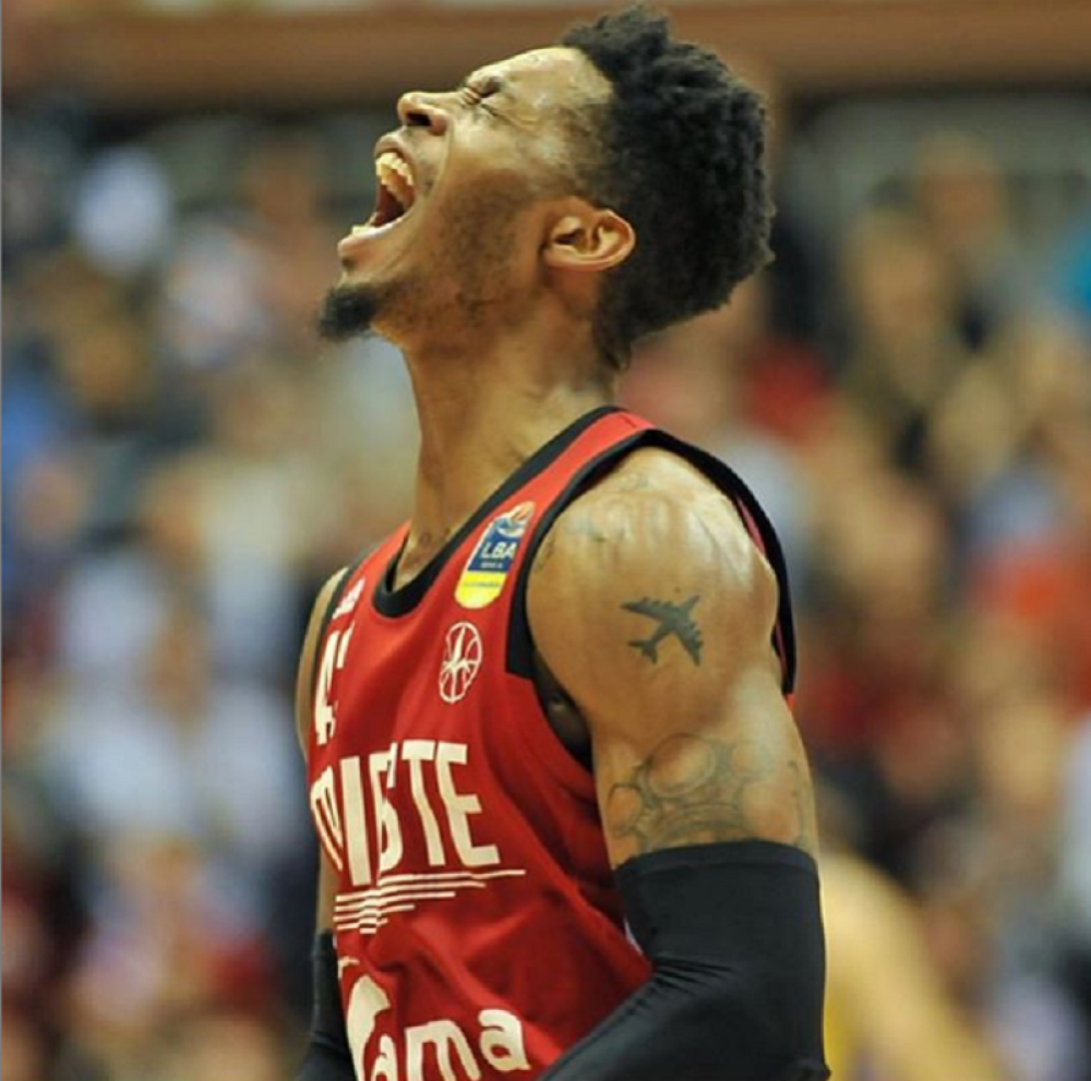 Tragična životna priča novog pojačanja crno-belih će vas naterati da zagrlite svoje najmilije! (FOTO + VIDEO)