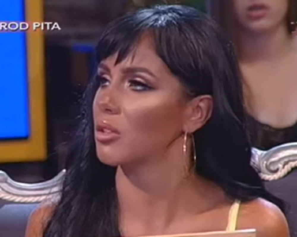 Isplivale nage fotke Aleksandre Subotić, tange se usekle u ogromnu zadnjicu! (18+)