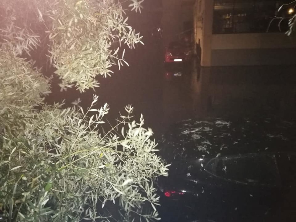 Blokiran saobraćaj na severu zemlje! Snažno nevreme uništilo sve!