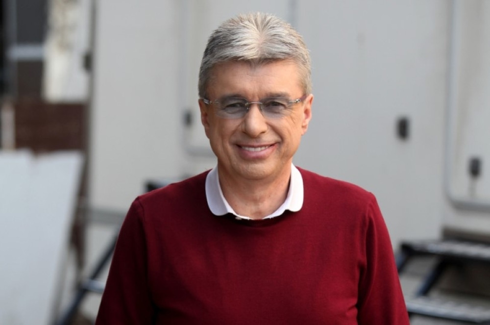 Saša Popović najavio autobiografiju: Pevači i pevačice u strahu