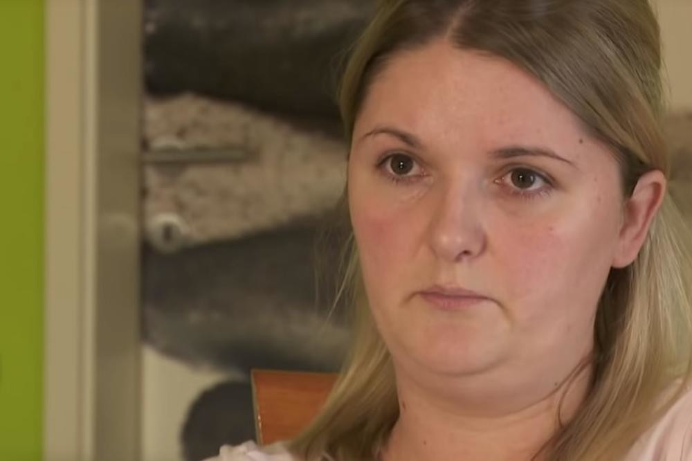 Probala da prikuplja donacije, kada joj to nije uspelo odvela je u Nemačku bez terapije i lekara! Devojčica NIJE DOČEKALA 12. rođendan! (VIDEO)