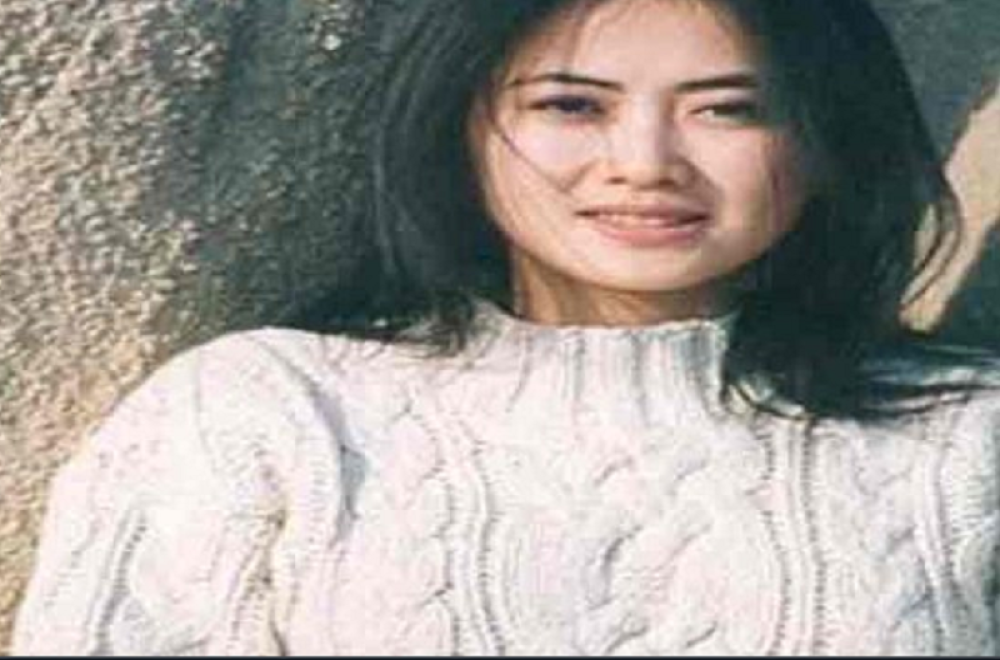 Ovo je ćerka kineskog predsednika, ima mozak Ajnštajna i telo BOGINJE, krije je u zmajevom gnezdu i za to ima dobar razlog! (FOTO)