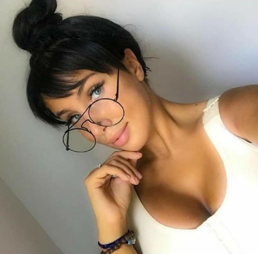 Aleksandra Subotić objavila PRVU sliku sa DEČKOM! Više ga ne krije! (FOTO)