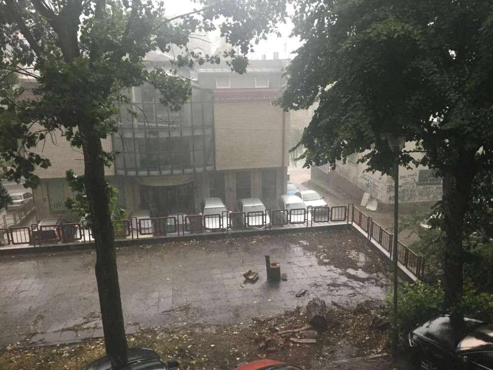 Otkazuju se svi događaji, zatvoreni tržni centri! Poginulo nekoliko ljudi!