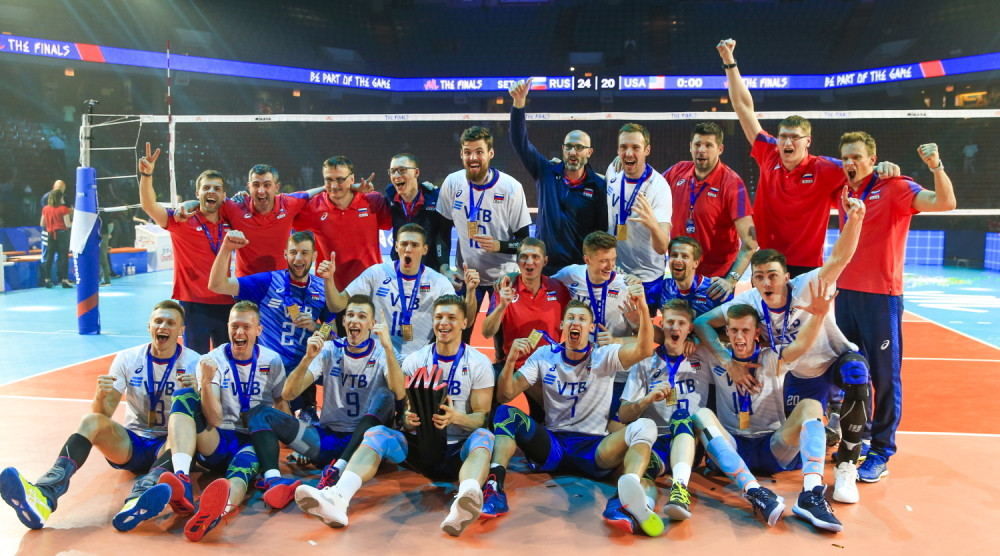 Rusi savladali domaćine i odbranili titulu u odbojci! Herojski podvig