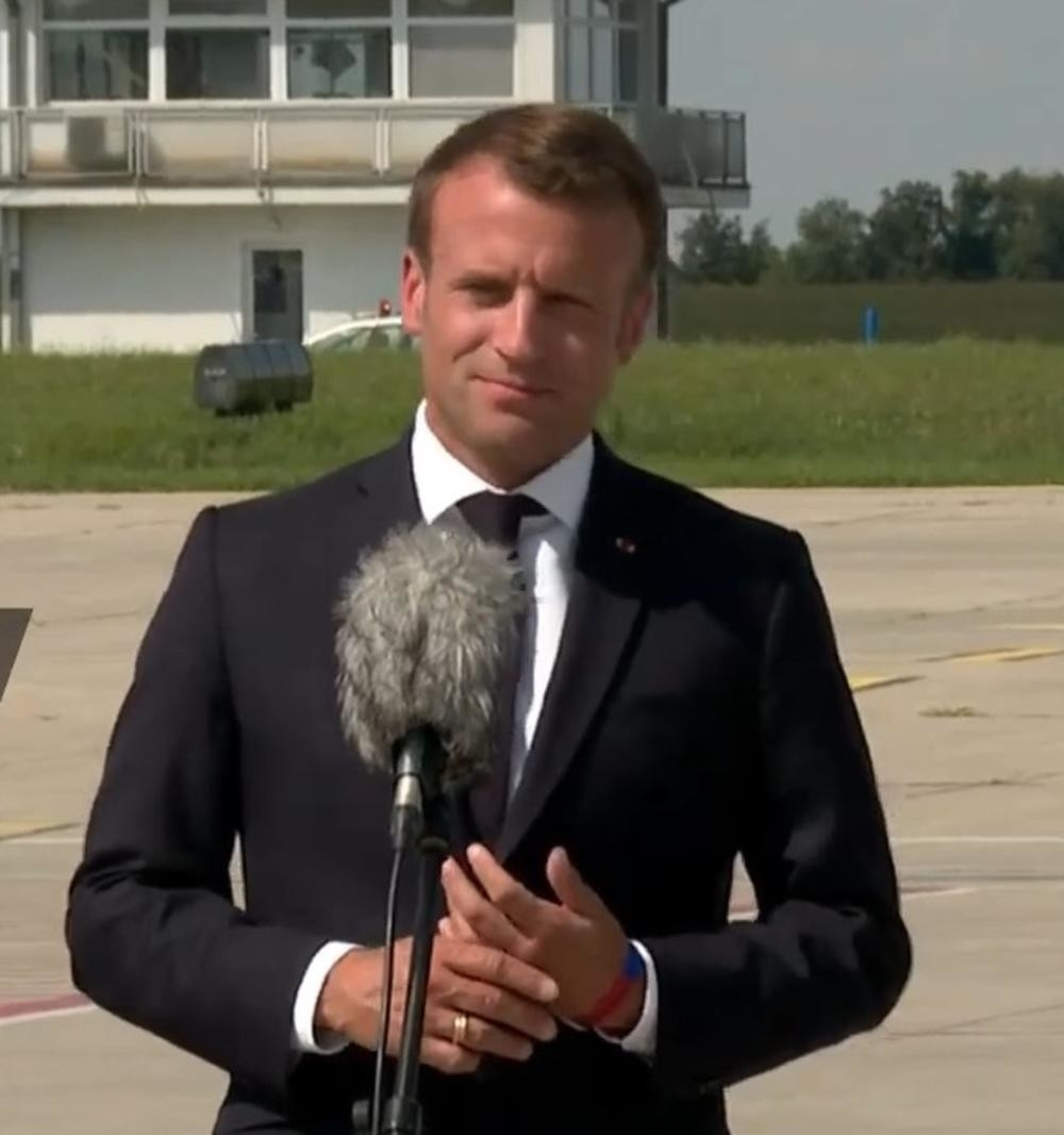 Predsednik Makron prolazi kroz centar Beograda! (VIDEO)