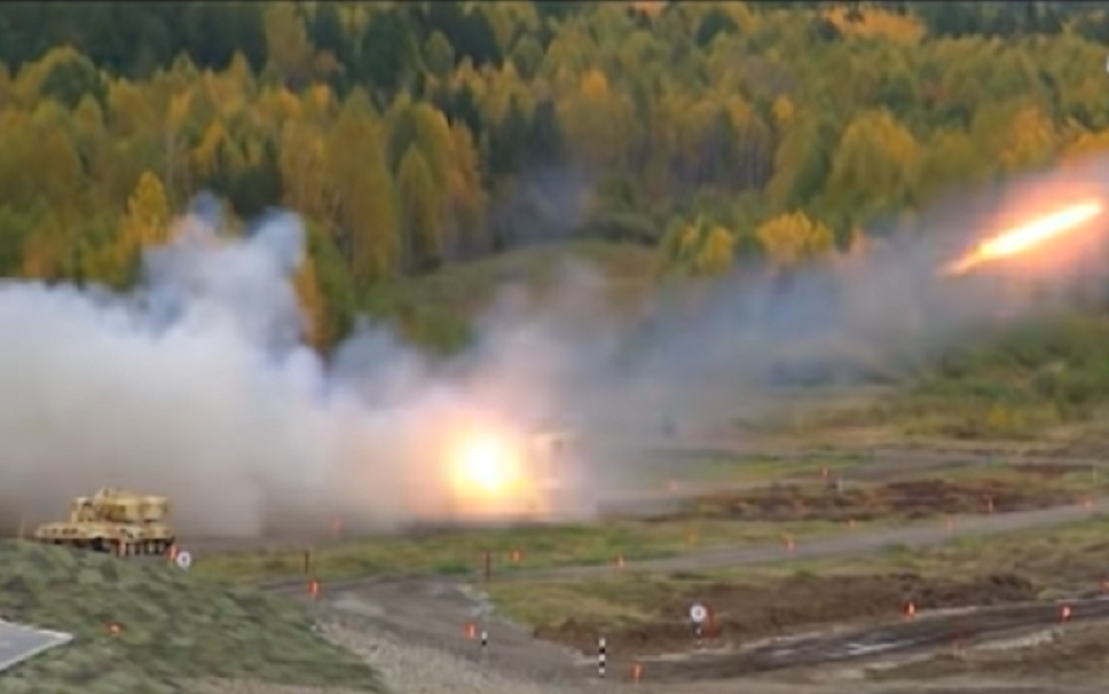 Gledali u neverici Putinovo ubojito oružje! Za 7 sekundi, cela naselja može sravniti sa zemljom! (VIDEO)