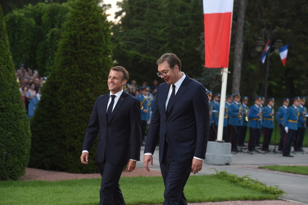 Francuska nikada neće zaboraviti suze srpskih majki i jauke očeva!