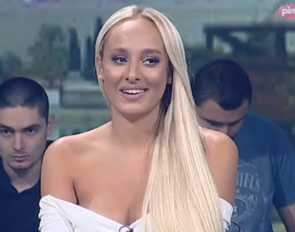 Luna ne može da izbriše PROŠLOST! Otkrila kako se zovu pesme, o čemu peva, a tek da čujete kako će joj se ALBUM zvati! (VIDEO)