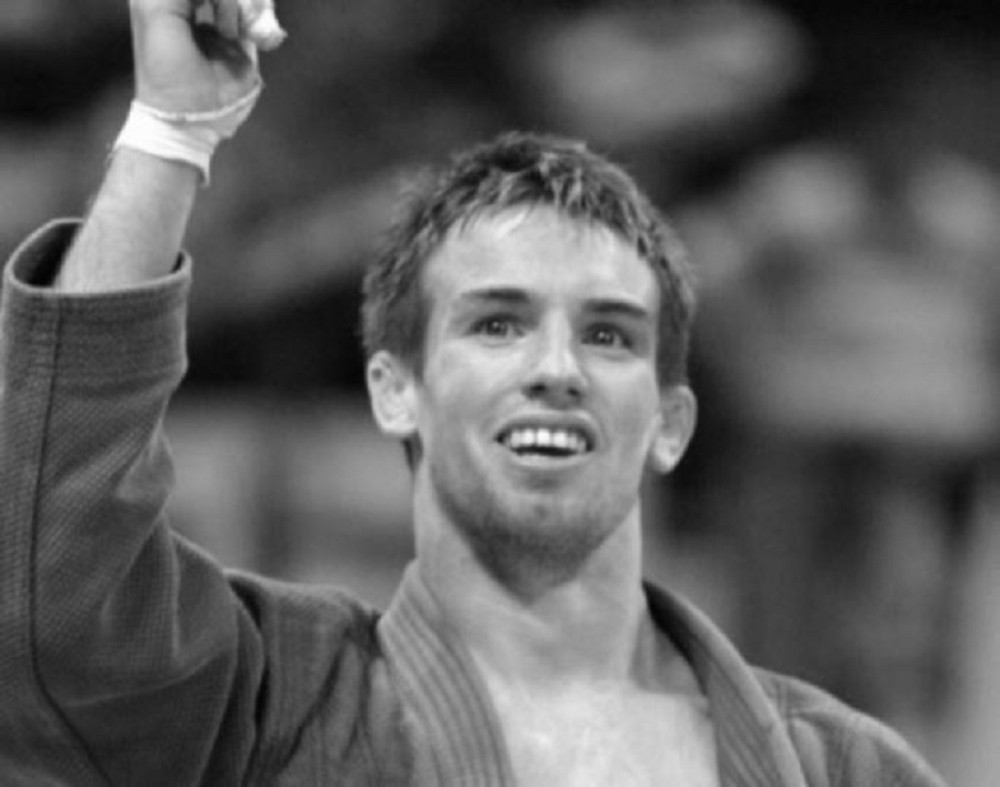 Bivši svetski šampion, idol generacijama i ambasador zemlje PRONAĐEN MRTAV! Uzrok smrti glavna nepoznanica