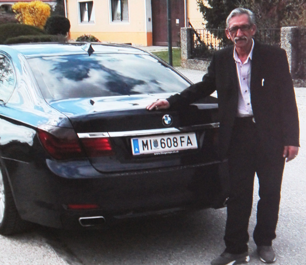 Otac joj pred očima izdahnuo, a reči umirućeg brata Ivana (19) Knjaževac ne može da oprosti... Rođaci prete osvetom! (FOTO)