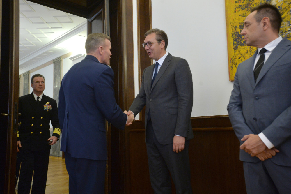Vučić se sastao sa komandantom NATO snaga u Evropi! (FOTO)