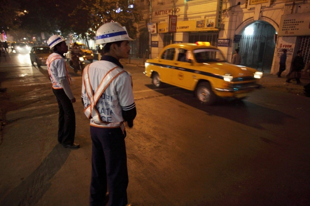 Šestorica policajaca silovali 35-godišnju Indijku! Njenog rođaka ubili