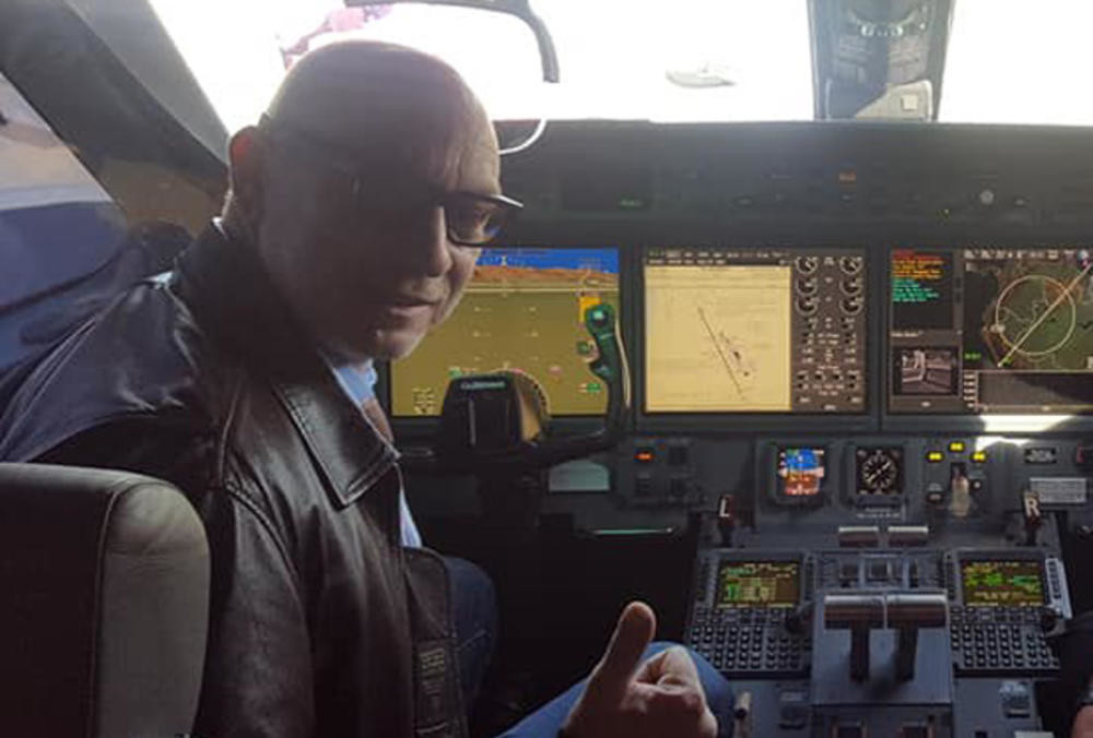 Prijatelj poginulog pilota ostavio POTRESNU poruku na Fejsbuku: "Znaj da će za tvoga sina vrata biti otvorena kod mene dok bude odrastao bez tebe!“ (FOTO)