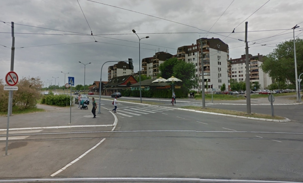 Žena pokušala da uđe u autobus, a vozač zatvorio vrata i KRENUO! Ostala je BEZ DESNE RUKE I NOGE!