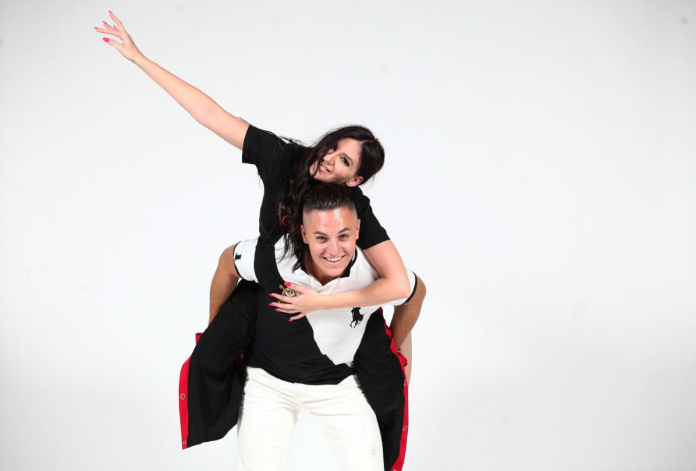 Elvin kupio poklon Izabeli, nije mogla ni da nasluti šta je u pitanju! (FOTO)