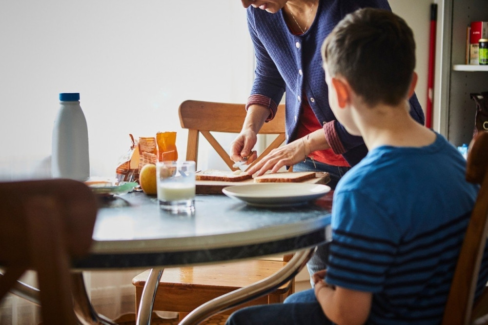 Samohrana majka Gordana pitala agenciju da letovanje plati na rate, odgovor direktora će vam naterati suze na oči (FOTO)