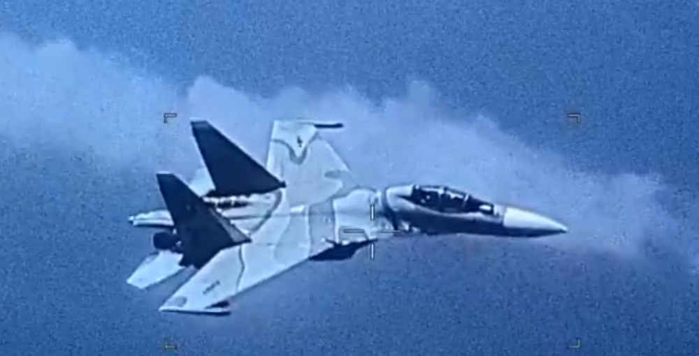 Radar uhvatio sumnjiv obris na nebu, odmah digli Suhoja, a onda je usledila prljava borba!